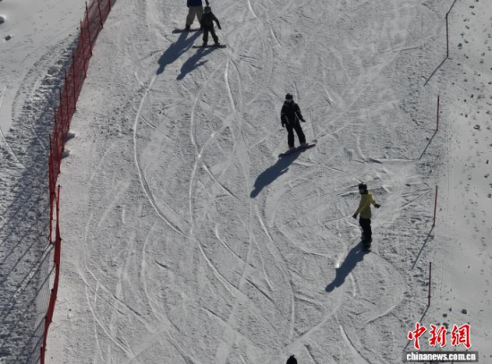 ��ѩ�ۺ�����ѩ���w�(y��n)������ѩ�����׻������������ѩ��(ch��ng)���D