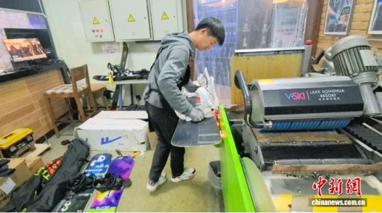 �ڴ������ڴ�ĥѩ������ʯ���� �z