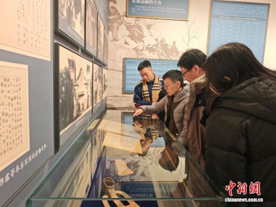 ���L�F(tu��n)���څ��^����ʡ���F(xi��n)��ʷչ���T���� �z