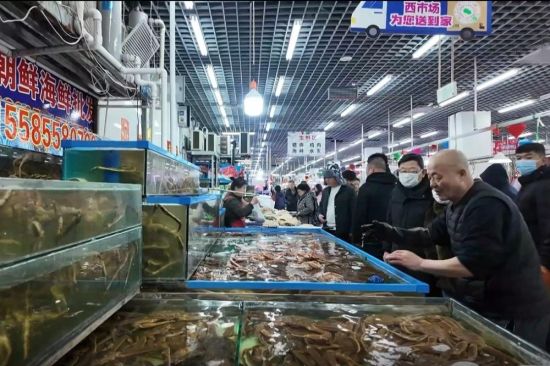 市民購買年貨 市民購買年貨